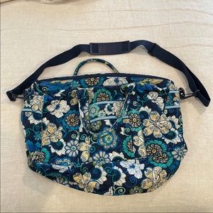 Vera bradley tote in mod floral blue